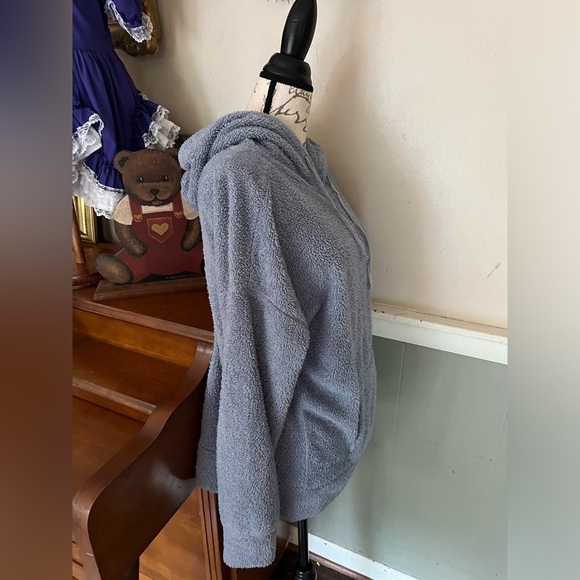 Pink Rose Sherpa Blue Hoodie with pockets - Picture 3 of 5